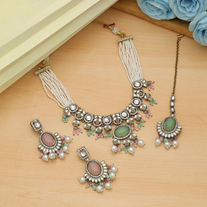 Designer Pista Grüne Halsband-Kundan-Halskette für festliche Anlässe