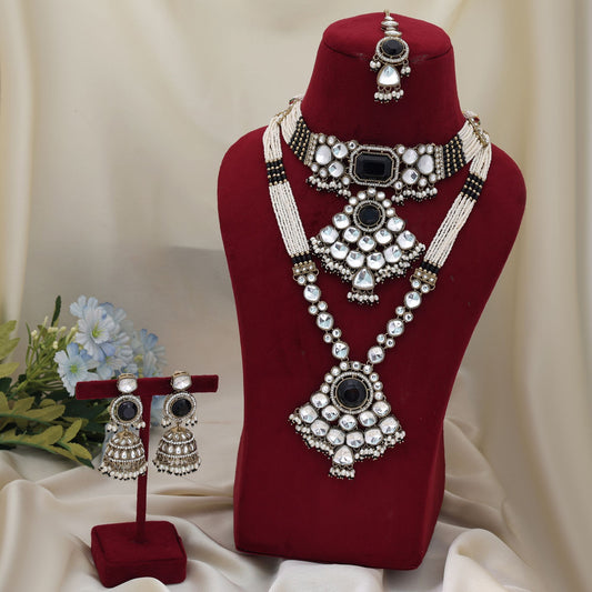 Exklusives langes und kurzes Kundan-Halsketten-Set in Schwarz mit königlichem Stein-Design