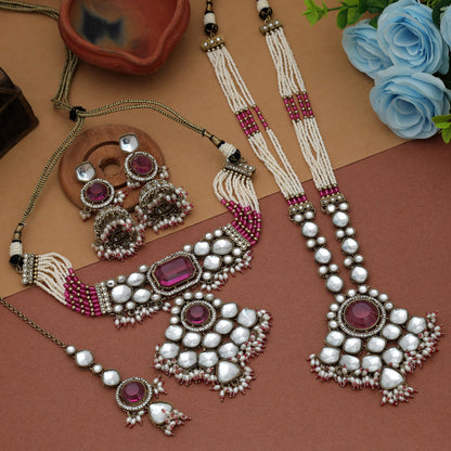 Luxuriöses, langes und Choker Kundan-Halsketten-Set in Magenta mit königlich-ethnischem Stil