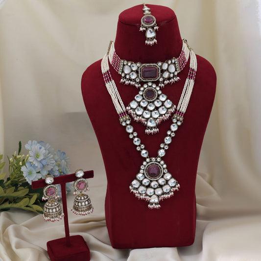 Luxuriöses, langes und Choker Kundan-Halsketten-Set in Magenta mit königlich-ethnischem Stil