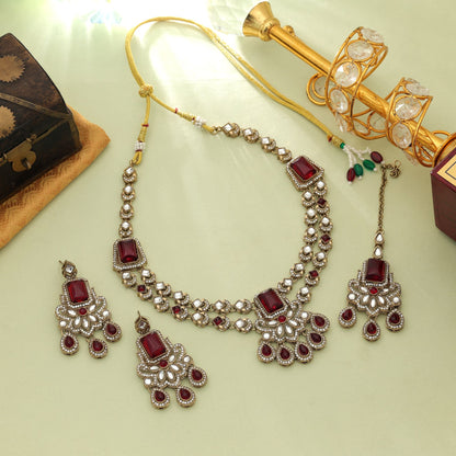 Stylisches rotes Kundan-Halsketten-Set für festliche Hochzeitsfeiern