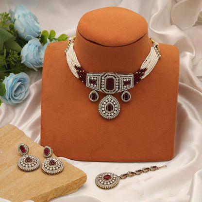 Stylish Maroon Color Choker Kundan Necklace Set With Ethnic Bridal Touch