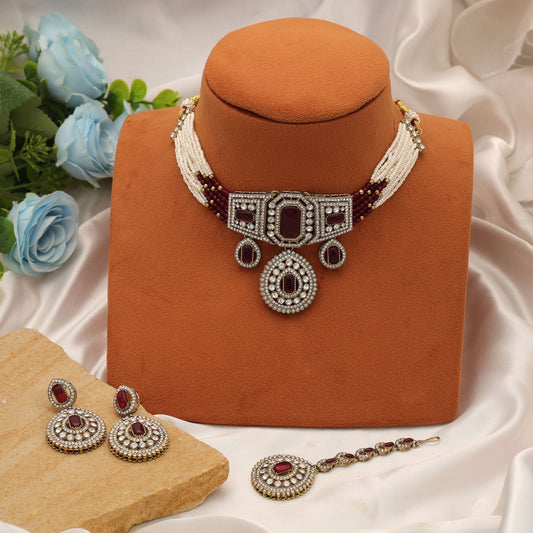 Stylish Maroon Color Choker Kundan Necklace Set With Ethnic Bridal Touch