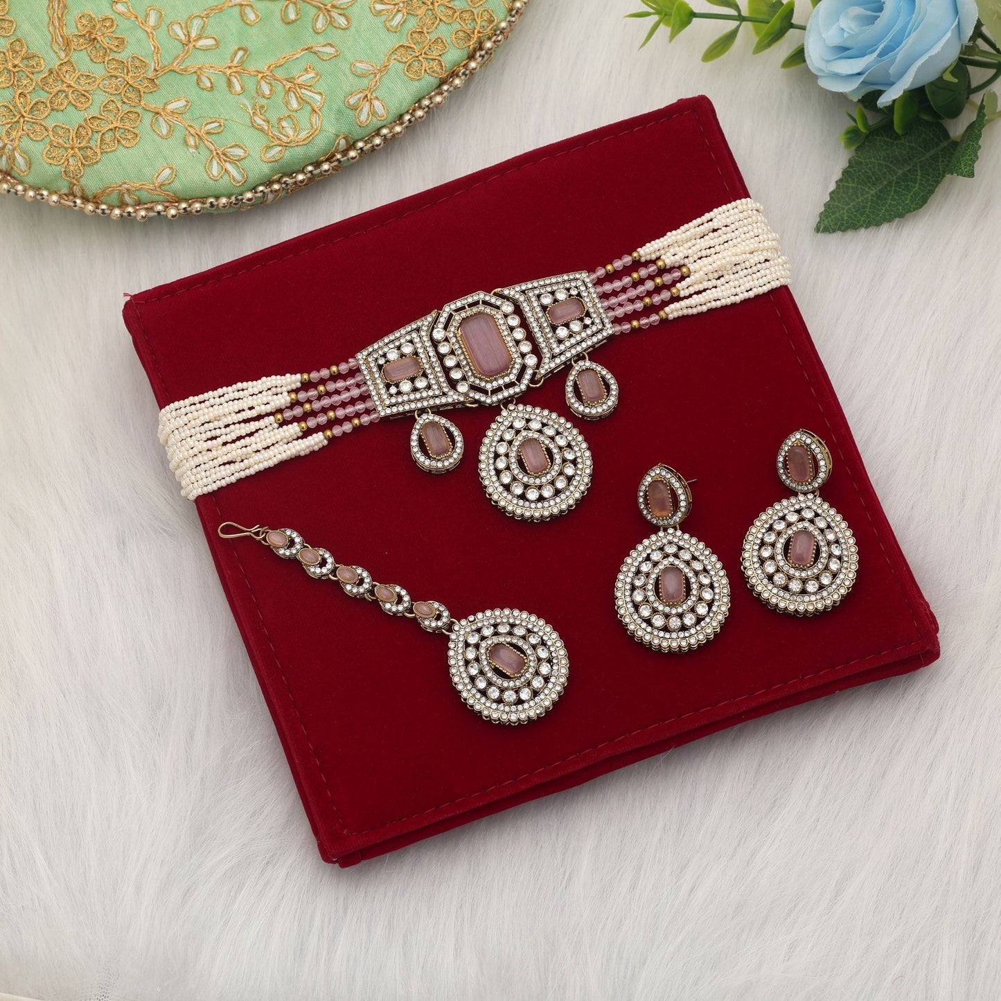 Elegant Light Pink Color Kundan Necklace Set With Traditional Party Wear Design