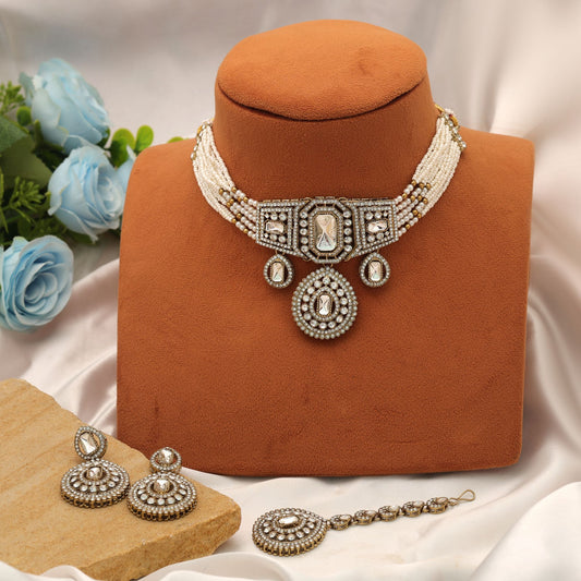 Royal White Color Choker Kundan Necklace Set For Wedding Festive Collection