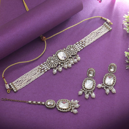Premium White Color Choker Kundan Necklace Set With Festive Ethnic Artwork