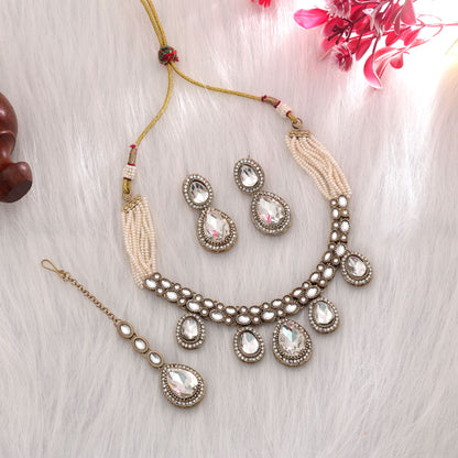 Beautiful White Color Kundan Necklace Set For Traditional Wedding Party Wear
