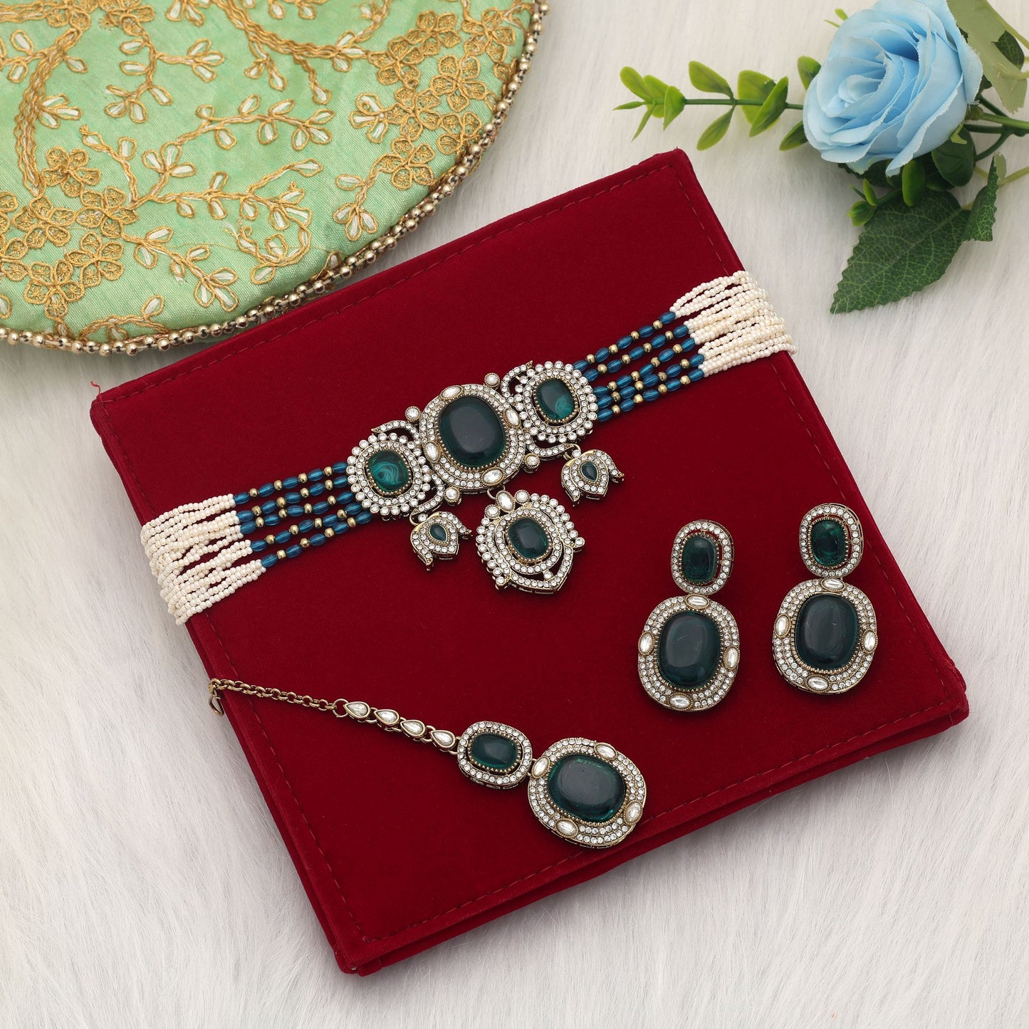 Royal Firozi Color Choker Kundan Necklace Set With Traditional Bridal Finish