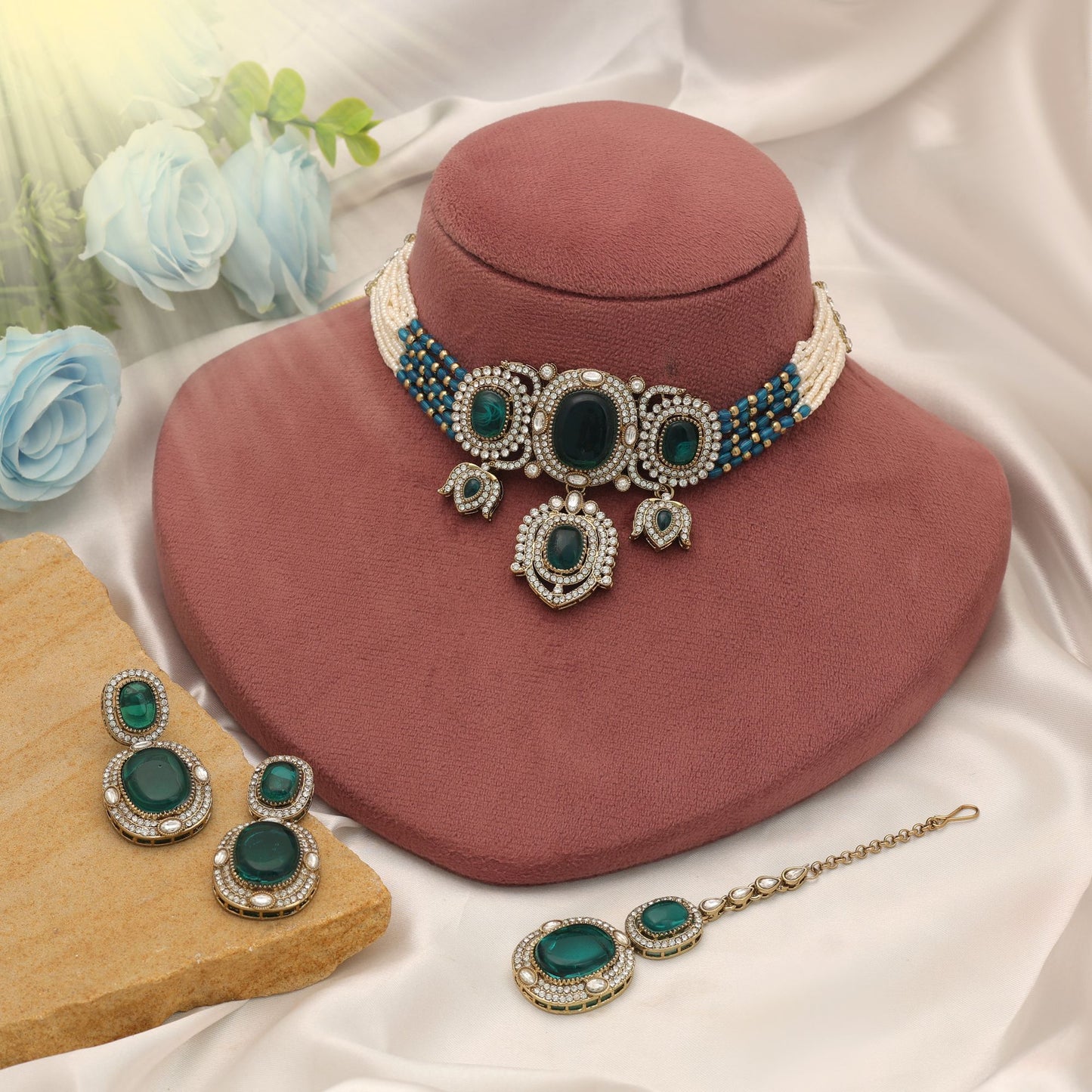 Royal Firozi Color Choker Kundan Necklace Set With Traditional Bridal Finish