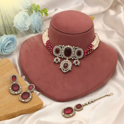 Charming Maroon Color Choker Kundan Necklace Set With Traditional Ethnic Style