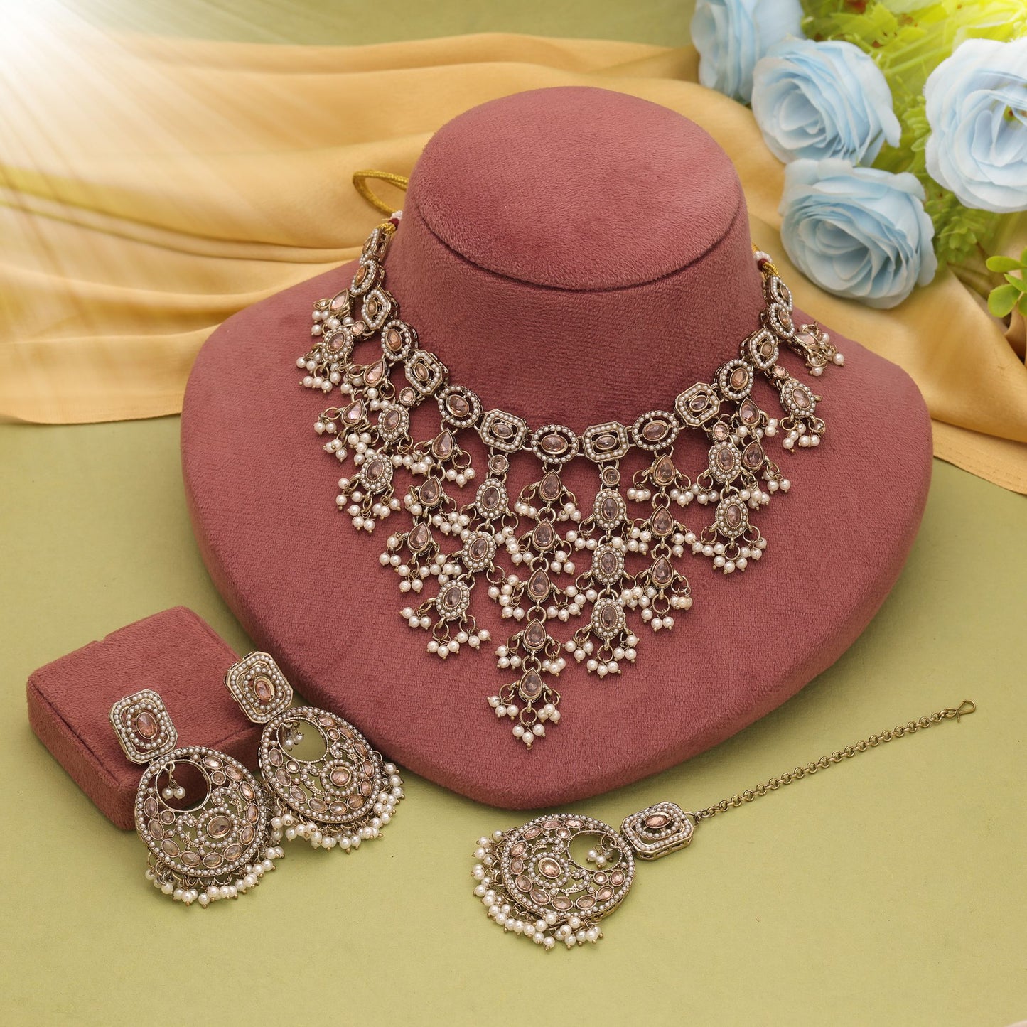 Elegant Gold Color Kundan Necklace Set With Royal Traditional Wedding Design