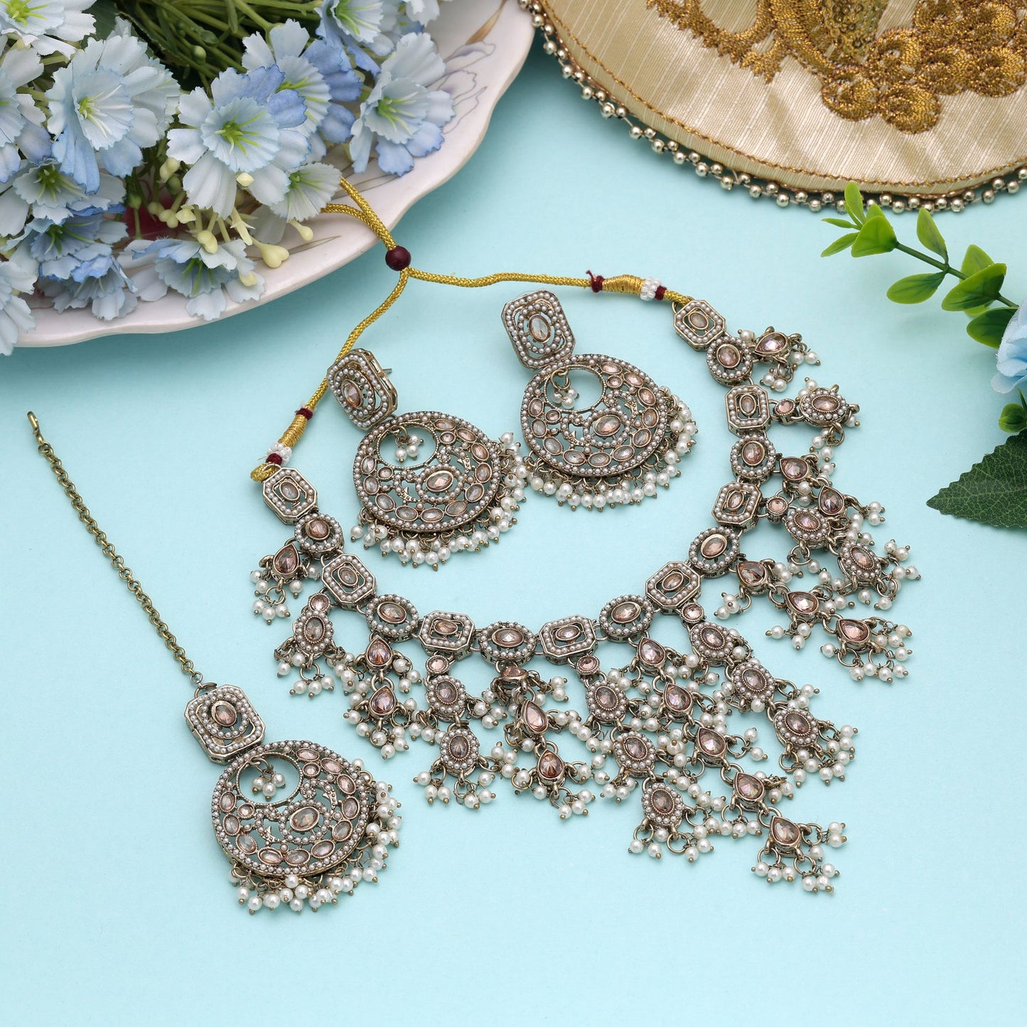 Elegant Gold Color Kundan Necklace Set With Royal Traditional Wedding Design