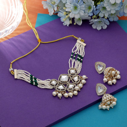 Charming White Color Choker Kundan Necklace Set For Traditional Party Wear