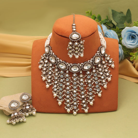 Beautiful White Color Kundan Necklace Set With Festive Ethnic Party Appeal