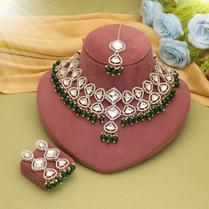 Graceful Green Color Kundan Necklace Set With Elegant Bridal Fashion Appeal