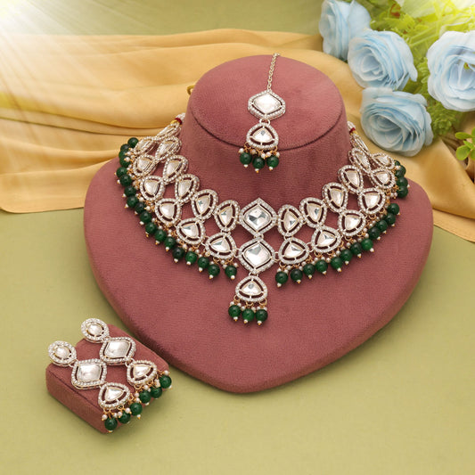 Graceful Green Color Kundan Necklace Set With Elegant Bridal Fashion Appeal