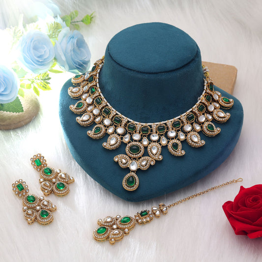 Classic Green Color Kundan Necklace Set Featuring Heritage Jewellery Rani Haar Pattern