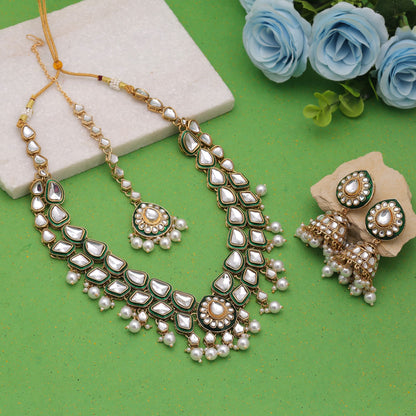 Gold Plated Kundan Necklace Set with Elegant Traditional Bridal Jewelry Design
