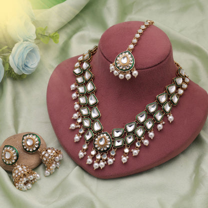 Gold Plated Kundan Necklace Set with Elegant Traditional Bridal Jewelry Design