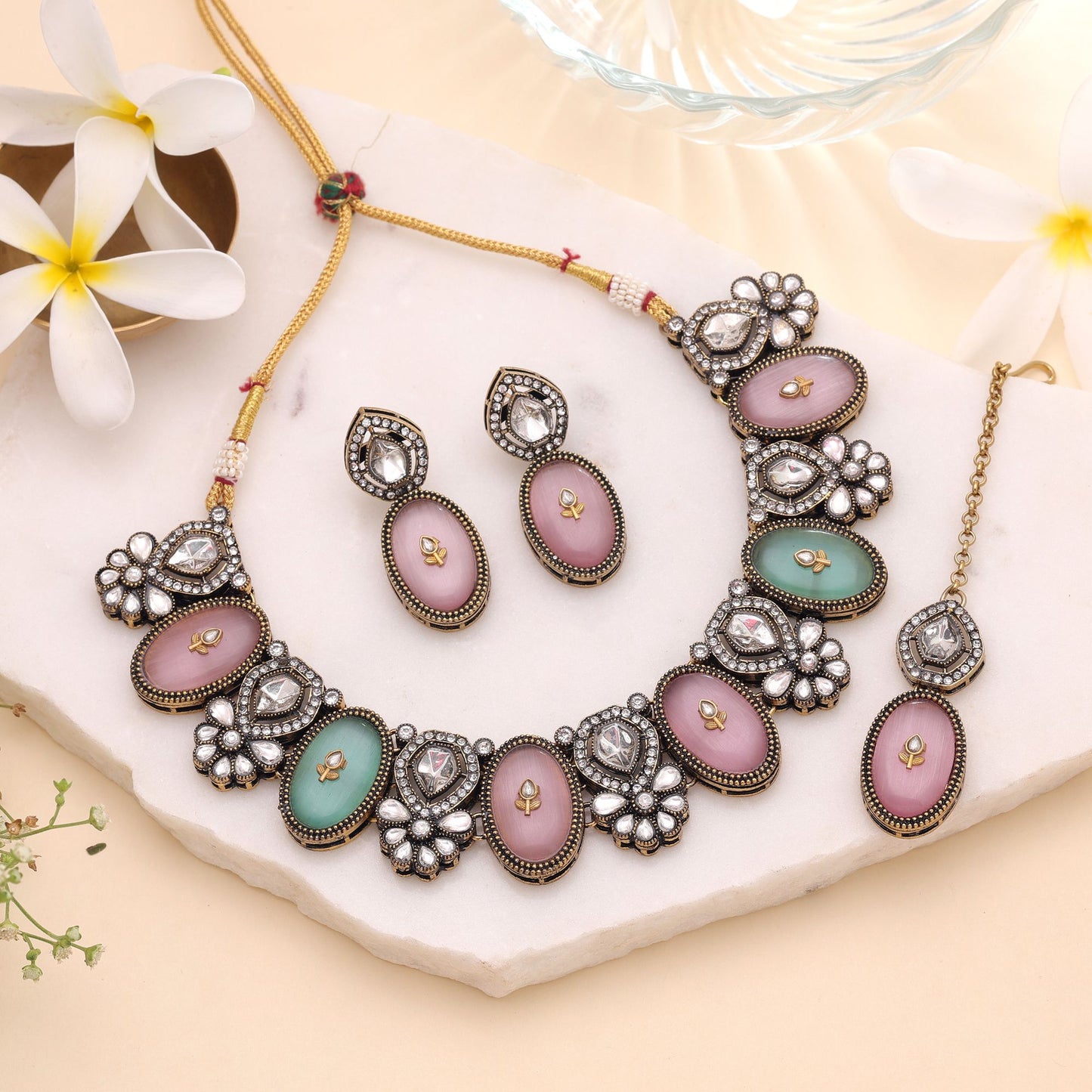 Light Pink Color Kundan Jewellery Set with Beautiful Designer Wedding Appeal