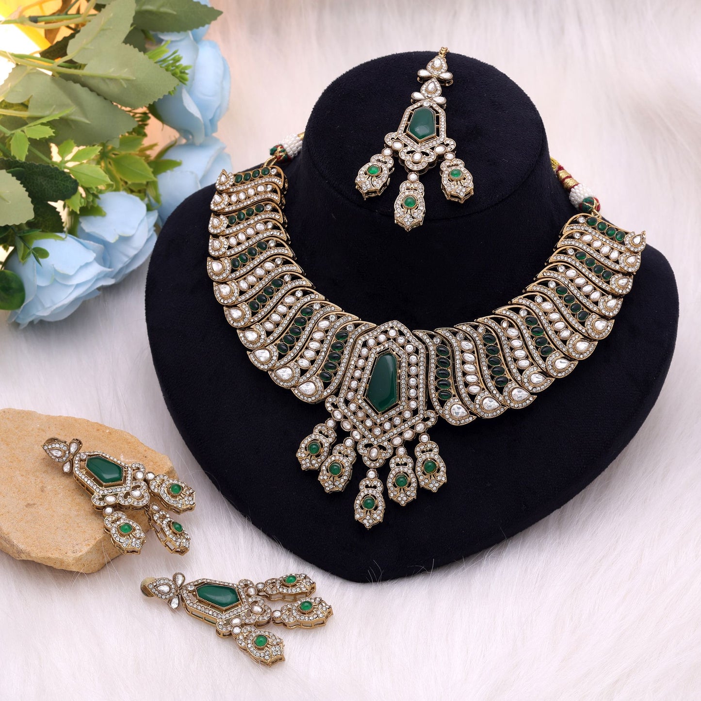 Green Color Kundan Jewellery Set with Premium Elegant Wedding Wear Design