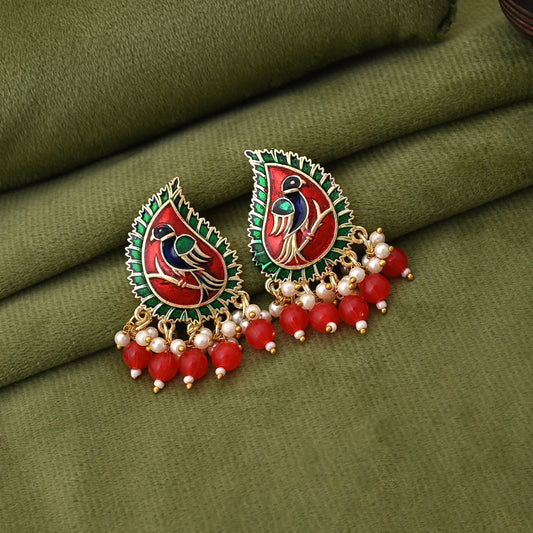 Stilvolle rote Meenakari-Ohrringe für Brautmode und festliche Outfits