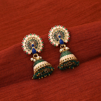 Königsgrüne Meenakari-Ohrringe mit handgefertigter künstlerischer Arbeit für festliche Feiern