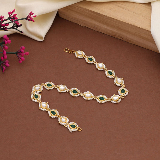 Green & White Color Kundan Matha Patti Showcasing Timeless Indian Bridal Elegance