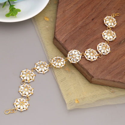 White Color Kundan Matha Patti Suitable For Bridal Wear And Festive Celebrations