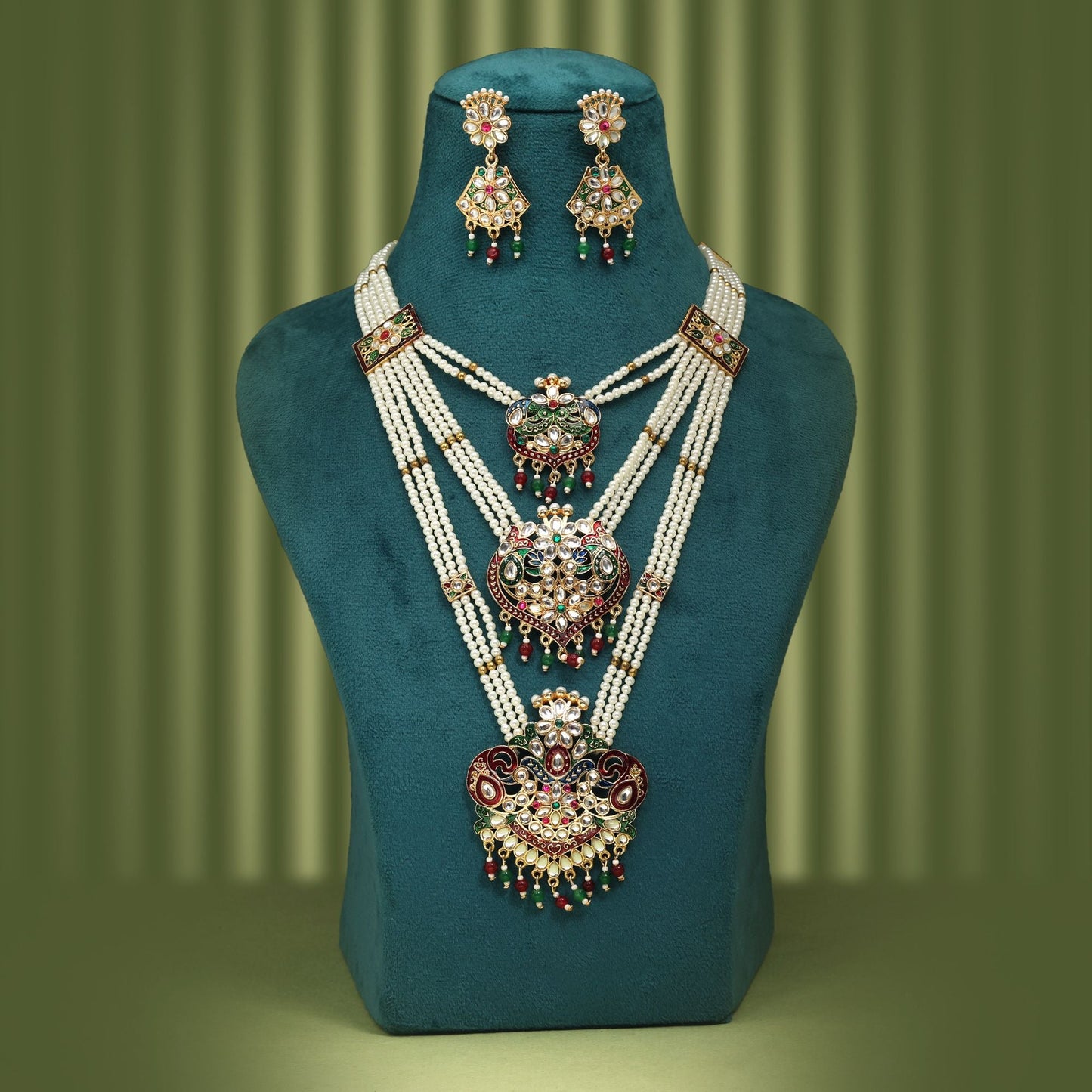 Antiker mehrfarbiger Rajputi-Schmuck, Rani Haar, entworfen für festlichen traditionellen Brautschmuck