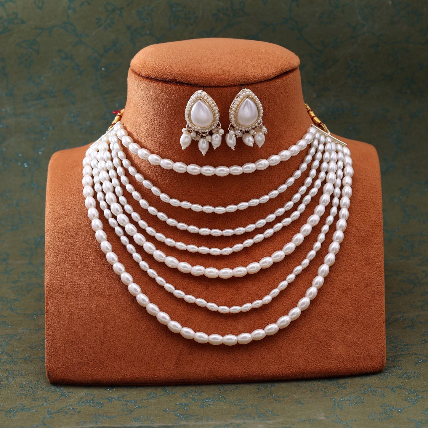 Wunderschönes weißes Puwai-Halsketten-Set, perfekt für ethnische Party-Outfits