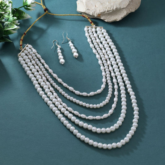 Stylish White Color Puwai Necklace Set With Antique Silver Finish