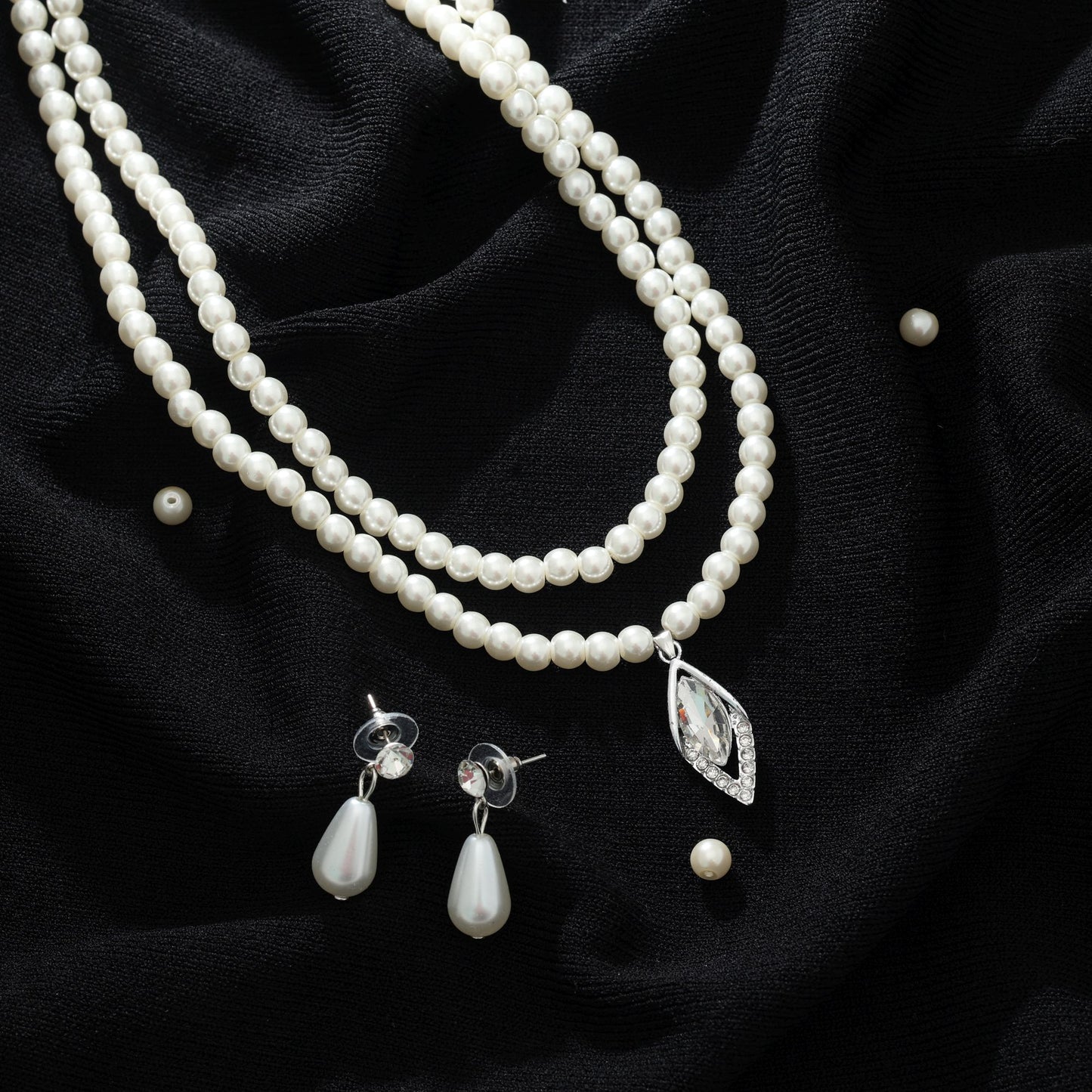 Halskette mit weißen Steinen, elegant, klassisch, Braut-Stil, Schmuckdesign