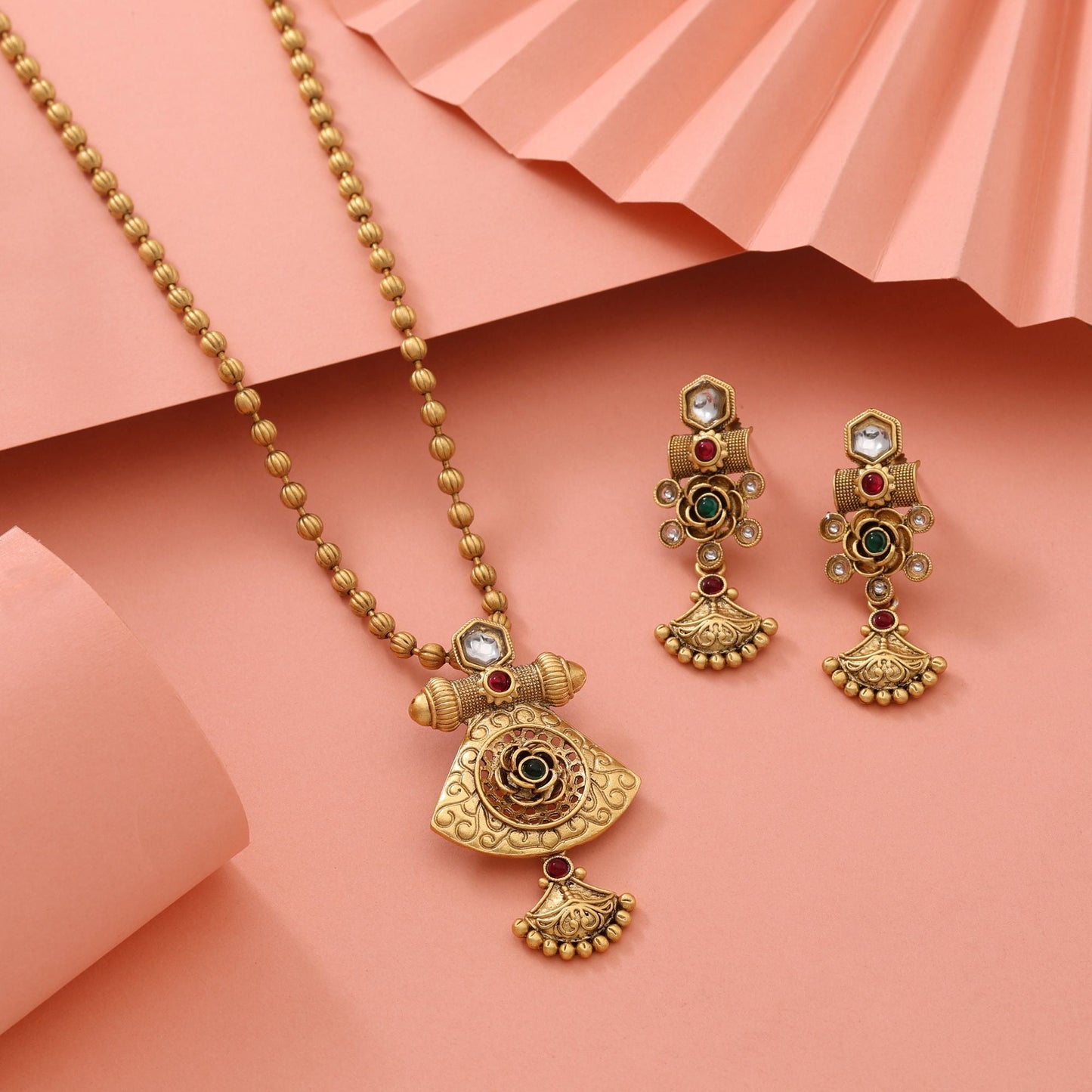 Royal Rani And Green Color Antique Finish Matte Gold Necklace Set For Brides