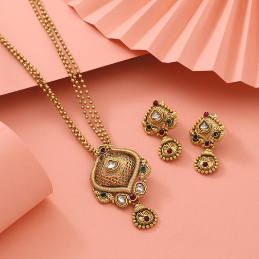 Regal Rani And Green Color Dual Tone Matte Gold Necklace Set For Occasions
