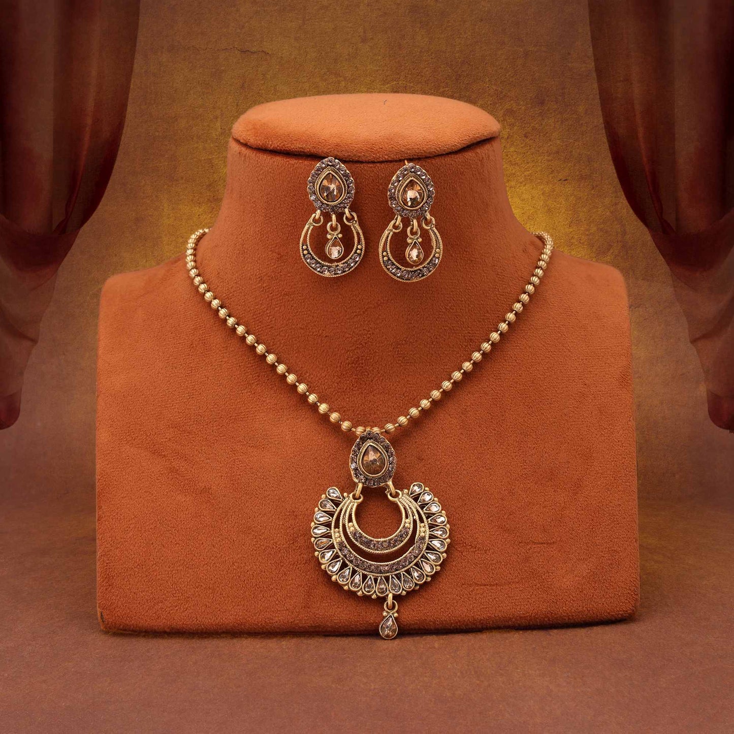 Luxury Gold Color Matte Gold Necklace Set With Intricate Traditional Carvings