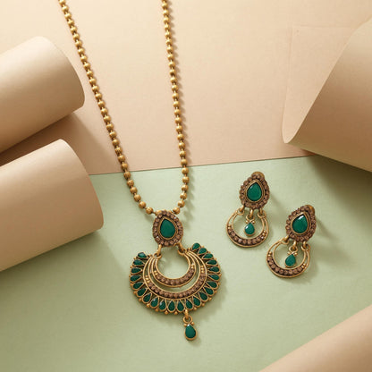 Shimmering Green Color Matte Gold Necklace Set Highlighting Exquisite Meena Work