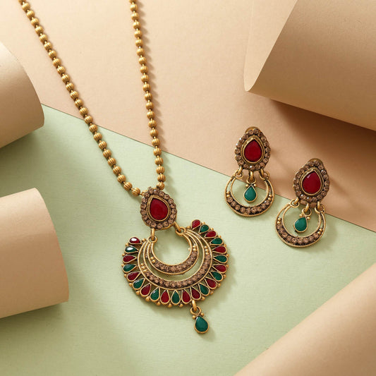 Royal Heritage Rani And Green Color Matte Gold Necklace Set For Bridesmaids