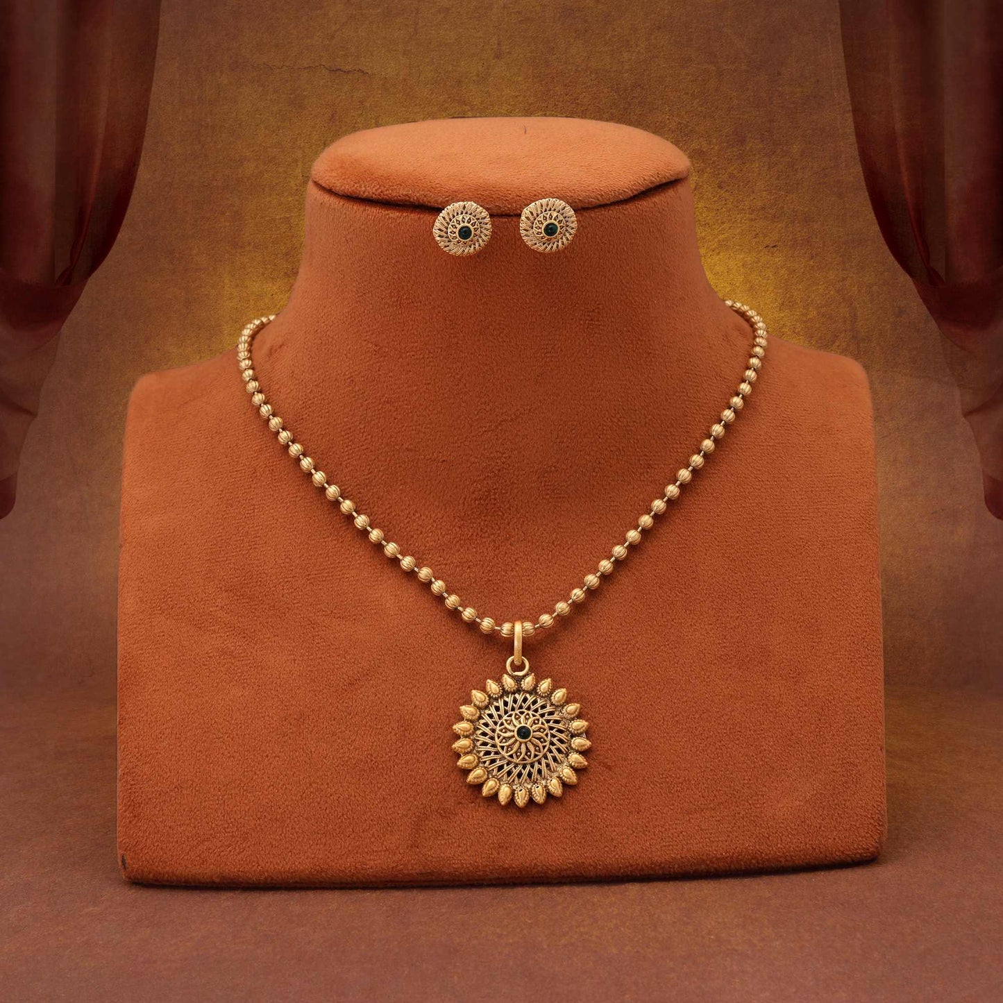 Majestic Green Color Matte Gold Necklace Set Perfect For Ceremonial Occasions