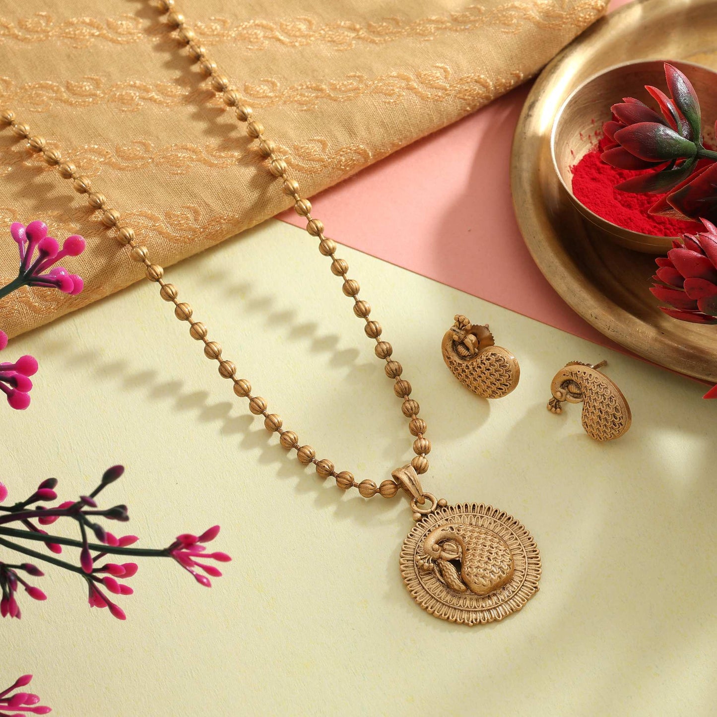 Handcrafted Gold Color Matte Gold Necklace Set Ideal For Bridal Jewelry Collection