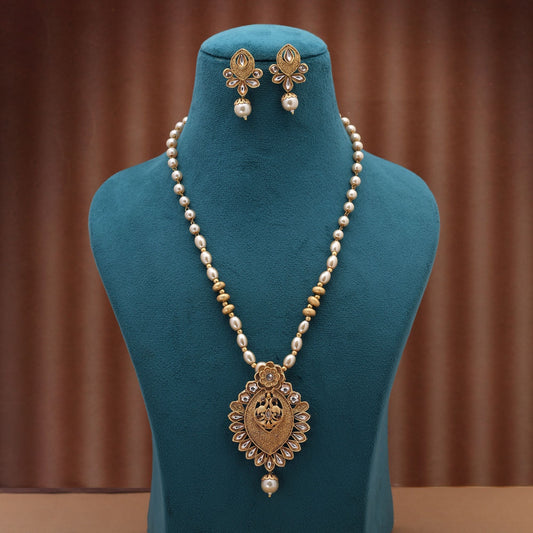 Gold Color Matte Gold Necklace Set Crafted For Luxurious Ethnic Fashion Lovers