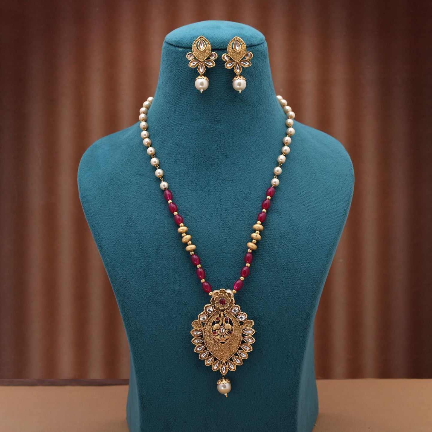 Rani Color Matte Gold Necklace Set Offering Vibrant Traditional Festive Charm