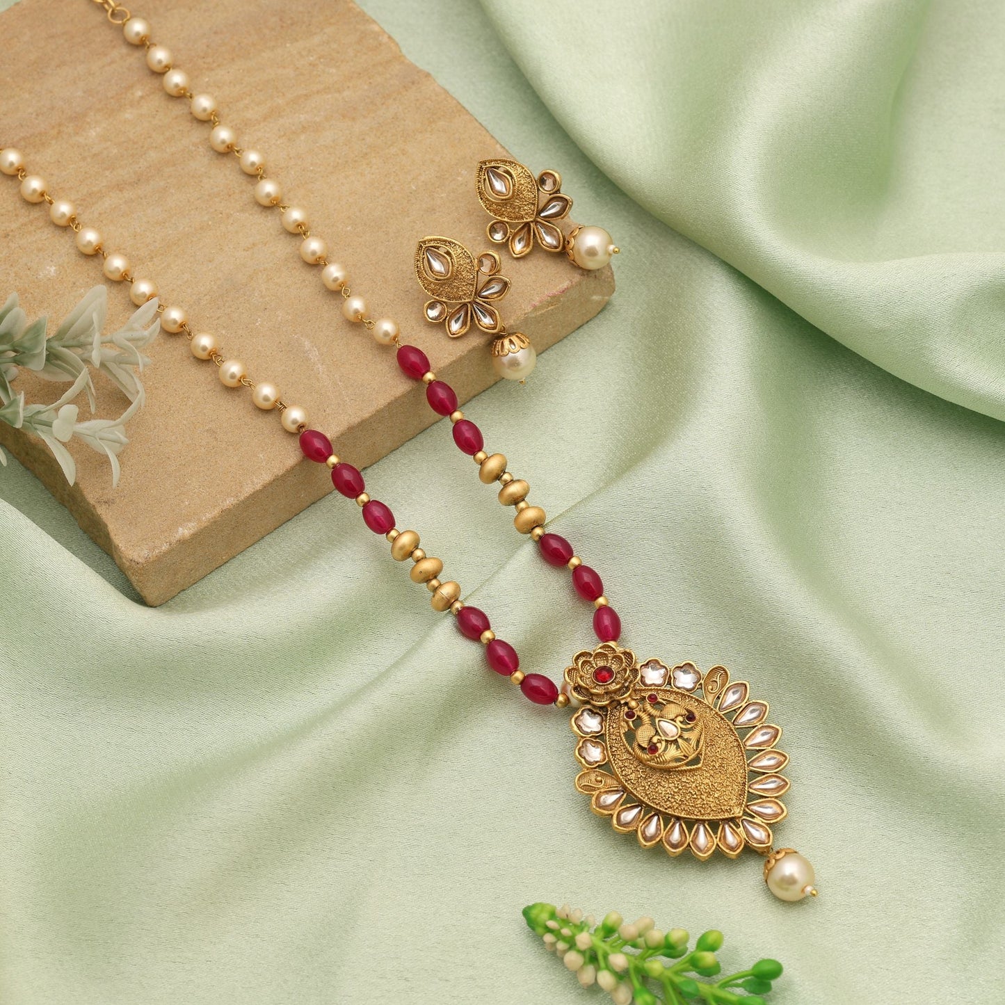 Rani Color Matte Gold Necklace Set Offering Vibrant Traditional Festive Charm