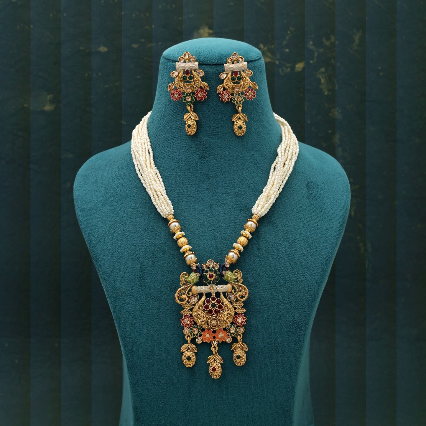 Mehrfarbige Mint Meena Arbeit Mattgold Halskette Set Elegante Festliche Designer-Schmuckkollektion