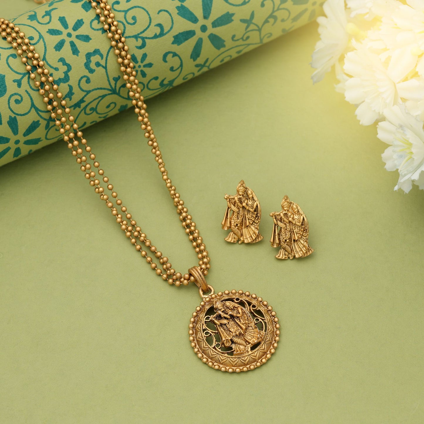 Goldfarbenes Lord Radha Krishna Mattgold-Halskettenset Göttlicher ethnischer spiritueller Schmuck