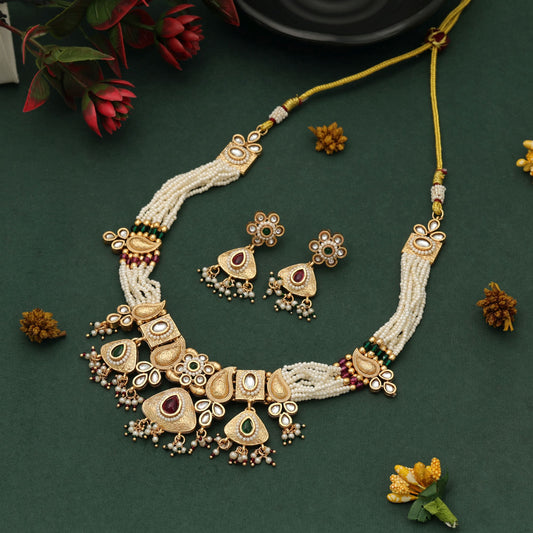Rani & Grün Farbe Mattgold-Halskette Set Königliche festliche Designer-Schmuckkollektion
