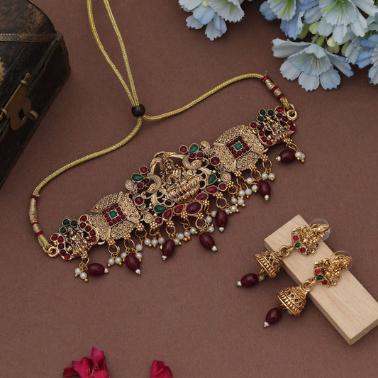 Stilvolles weinrotes Halsband Lord Laxmi Tempelkette Set für festliche Anlässe