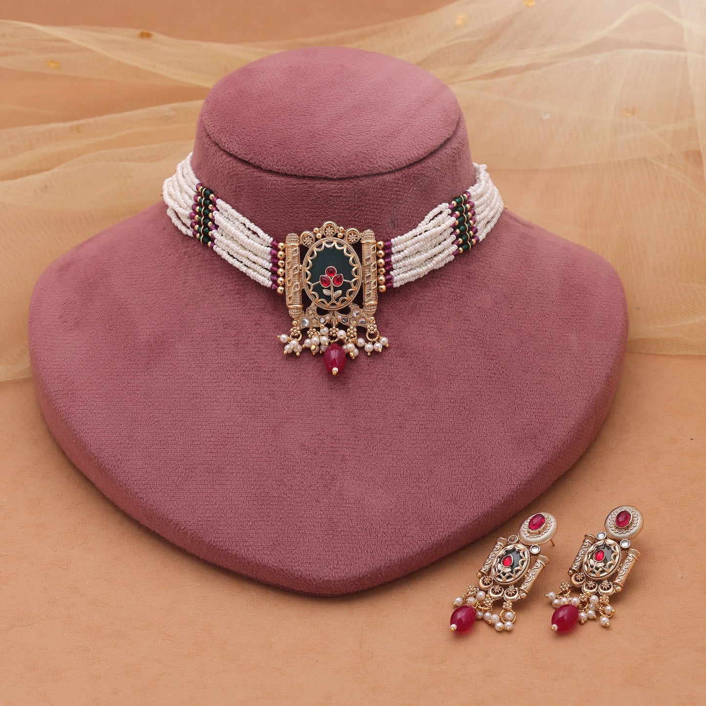 Rani & Green Color Kundan Necklace Set with Matte Gold Choker Style