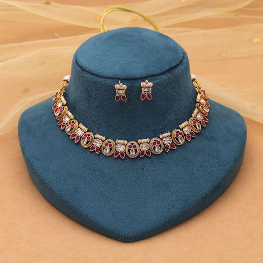 Rani Color Kundan Halskettenset mit klassischer, traditioneller Eleganz