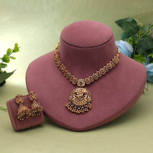Maroon & Green Color Temple Necklace Set Featuring Stylish Ethnic Necklace Pattern
